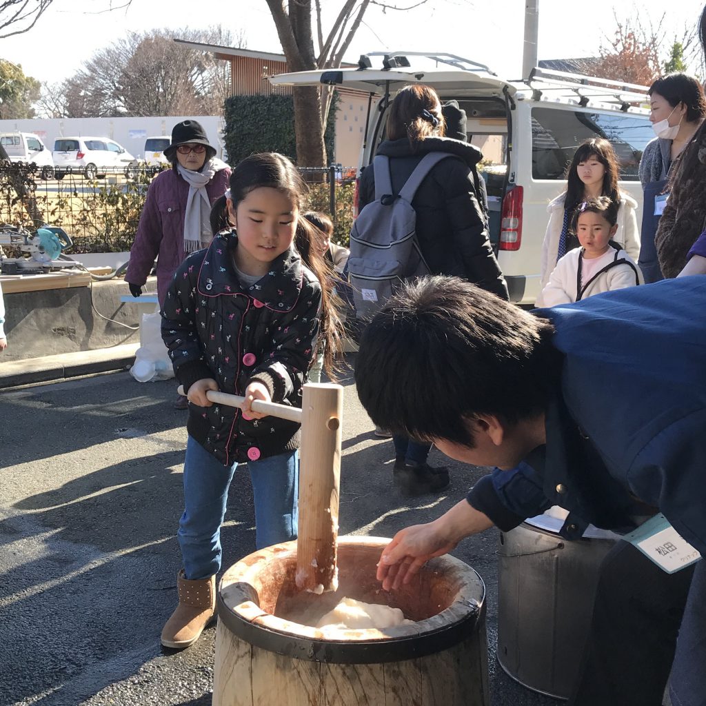 わくわくマーケット　餅つき