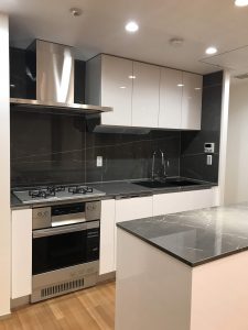 リフォーム施工事例おしゃれなタイルのキッチン