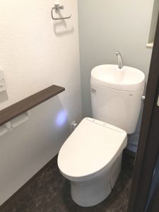 リフォーム施工事例トイレTOTOピュアレストEX